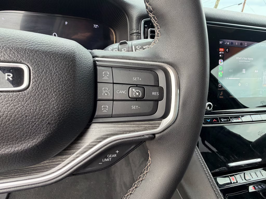 2024 Silver Zynith Jeep Wagoneer Series II RWD SUV
