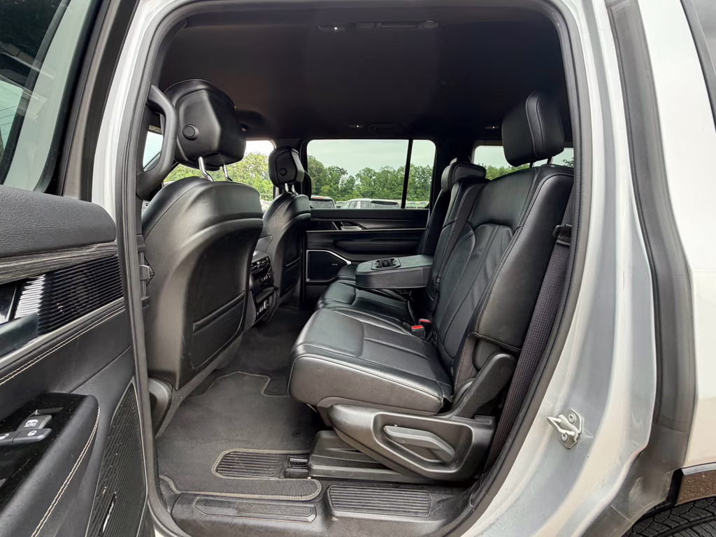 2024 Silver Zynith Jeep Wagoneer Series II RWD SUV