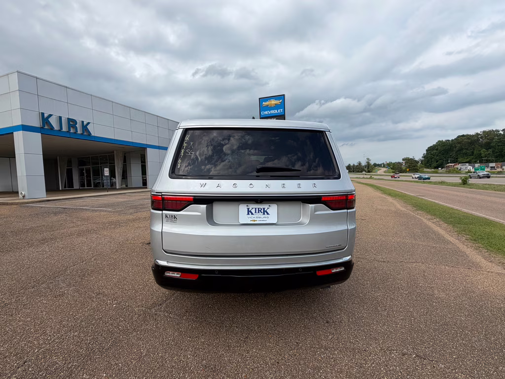 2024 Silver Zynith Jeep Wagoneer Series II RWD SUV