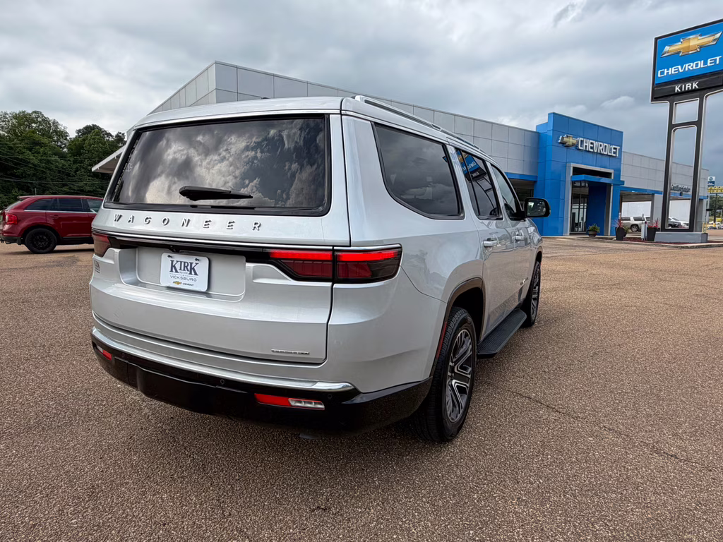 2024 Silver Zynith Jeep Wagoneer Series II RWD SUV