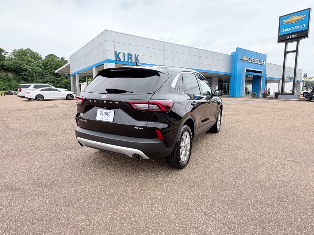 2024 Agate Black Metallic Ford Escape Active AWD SUV