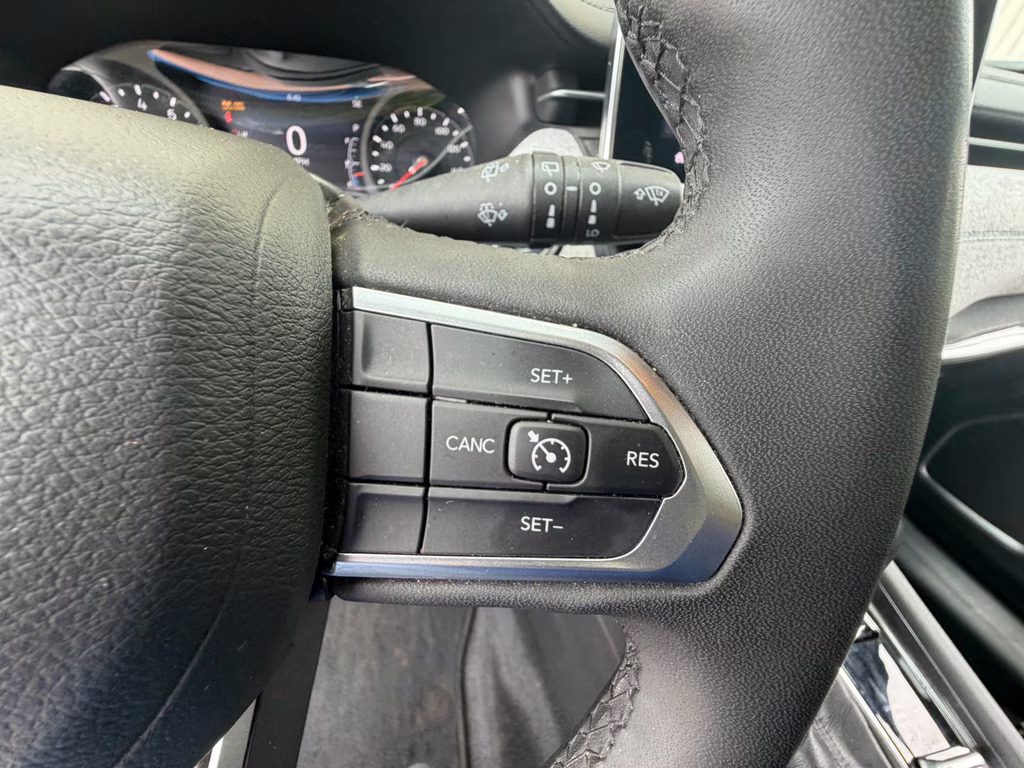 2024 Jeep Compass Latitude 4X4 SUV