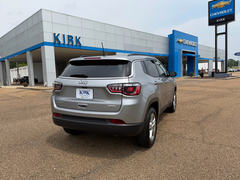 2024 Jeep Compass Latitude 4X4 SUV