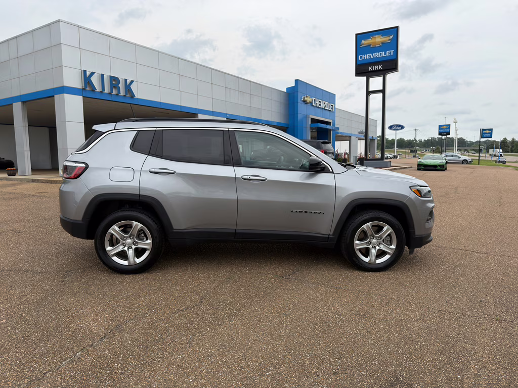 2024 Jeep Compass Latitude 4X4 SUV