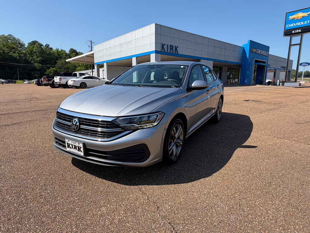 2024 Pyrite Silver Metallic Volkswagen Jetta SE FWD Sedan