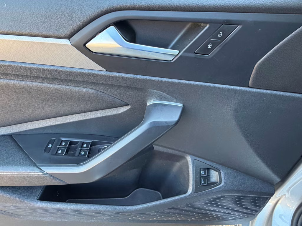 2024 Pyrite Silver Metallic Volkswagen Jetta SE FWD Sedan