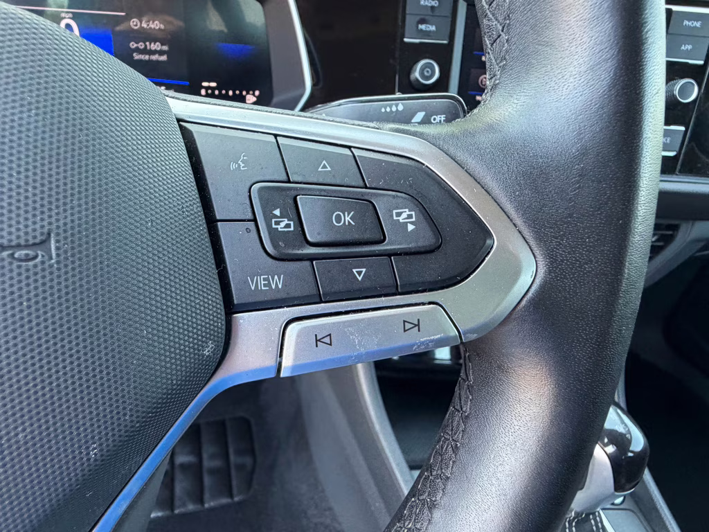 2024 Pyrite Silver Metallic Volkswagen Jetta SE FWD Sedan
