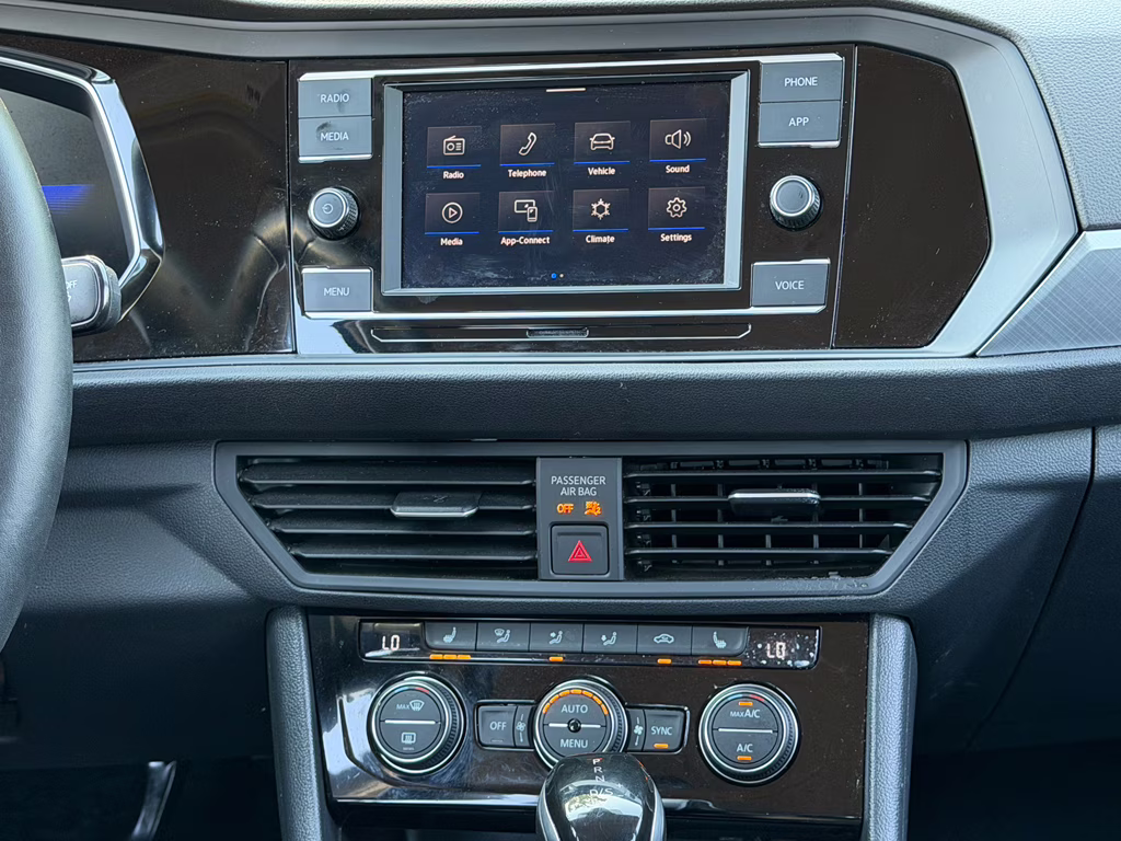 2024 Pyrite Silver Metallic Volkswagen Jetta SE FWD Sedan