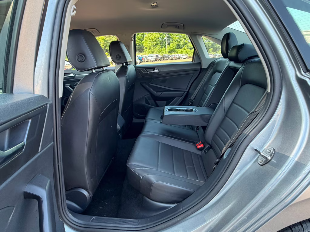 2024 Pyrite Silver Metallic Volkswagen Jetta SE FWD Sedan