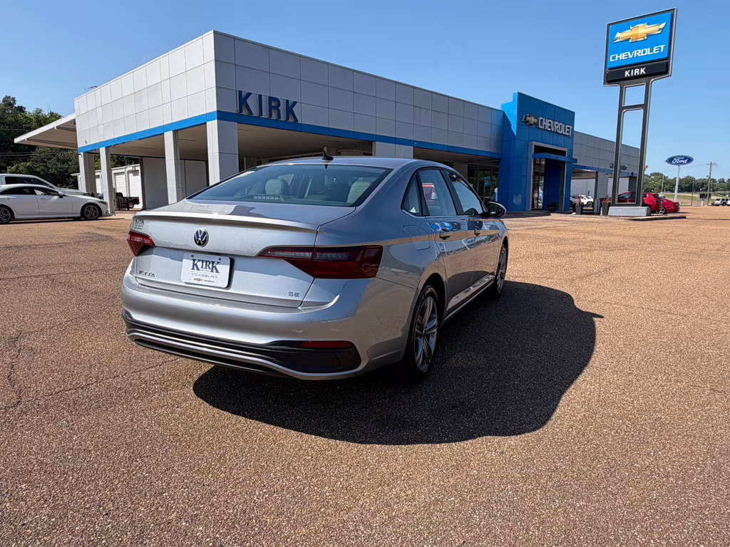 2024 Pyrite Silver Metallic Volkswagen Jetta SE FWD Sedan