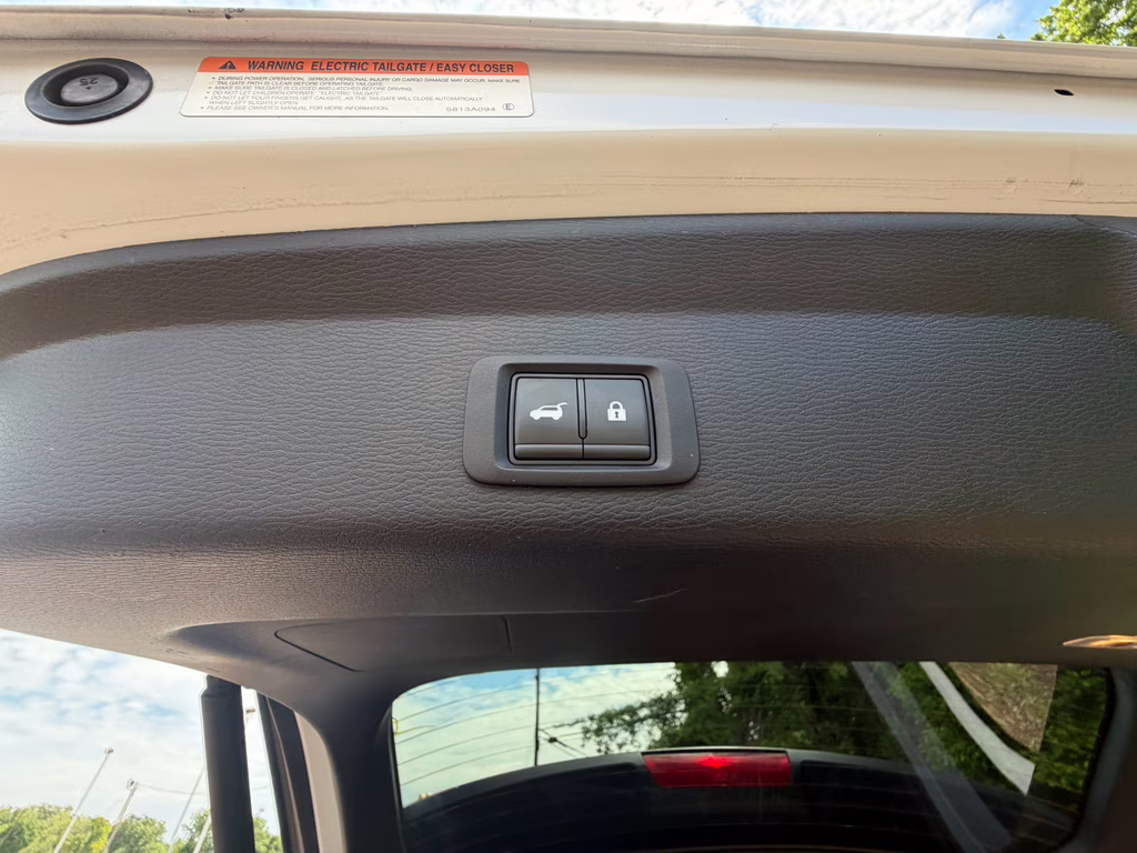 2024 Cosmic Blue Metallic Mitsubishi Outlander PHEV SE AWD SUV
