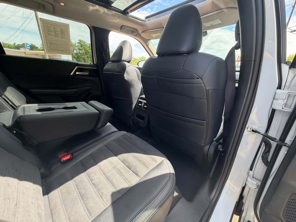2024 Cosmic Blue Metallic Mitsubishi Outlander PHEV SE AWD SUV