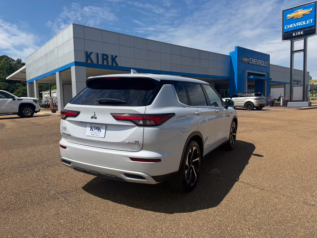 2024 Cosmic Blue Metallic Mitsubishi Outlander PHEV SE AWD SUV