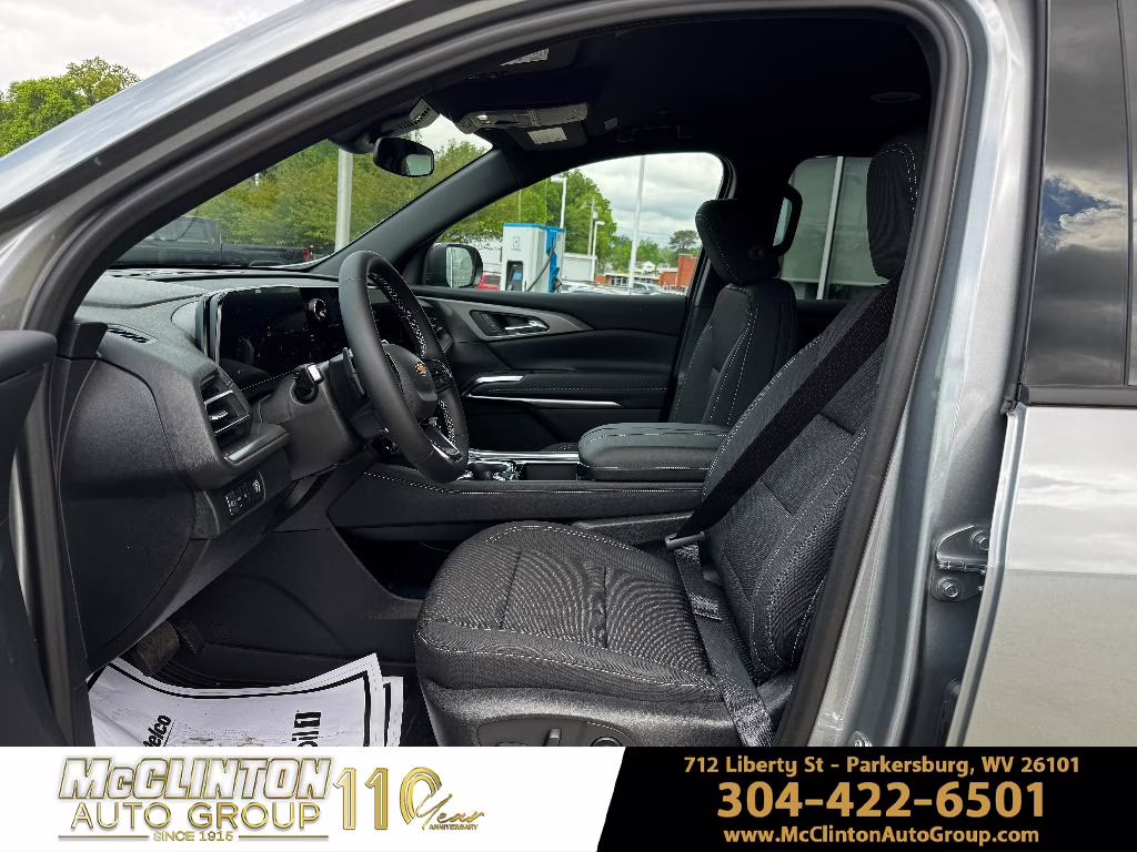 2026 Sterling Gray Metallic Chevrolet Traverse LT FWD SUV