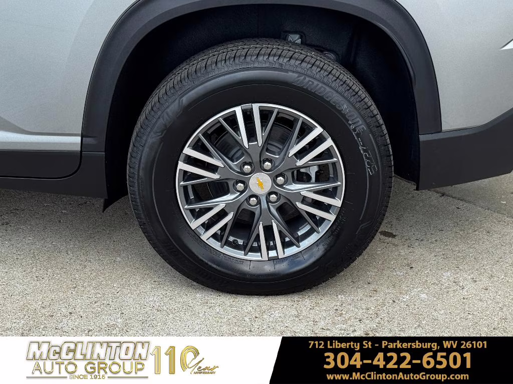2026 Sterling Gray Metallic Chevrolet Traverse LT FWD SUV