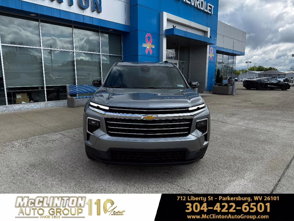 2026 Sterling Gray Metallic Chevrolet Traverse LT FWD SUV