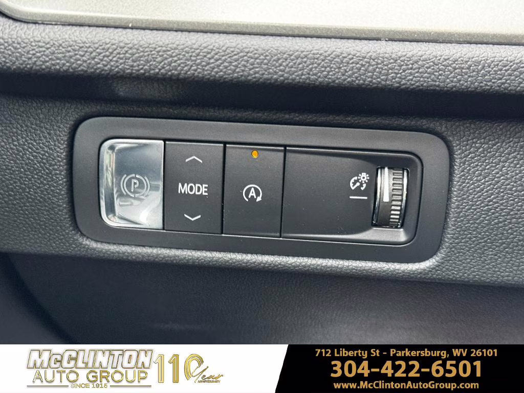 2026 Sterling Gray Metallic Chevrolet Traverse LT FWD SUV