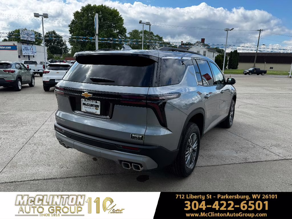 2026 Sterling Gray Metallic Chevrolet Traverse LT FWD SUV
