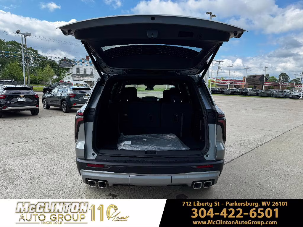 2026 Sterling Gray Metallic Chevrolet Traverse LT FWD SUV