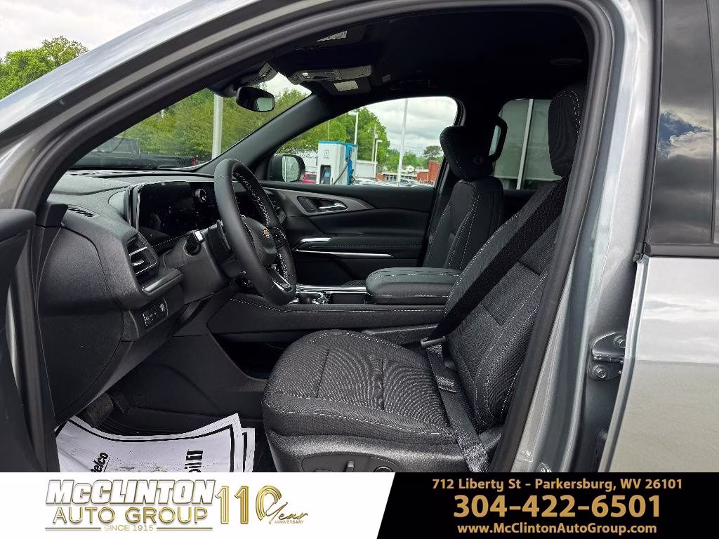 2026 Sterling Gray Metallic Chevrolet Traverse LT FWD SUV