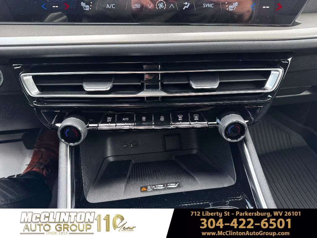 2026 Sterling Gray Metallic Chevrolet Traverse LT FWD SUV