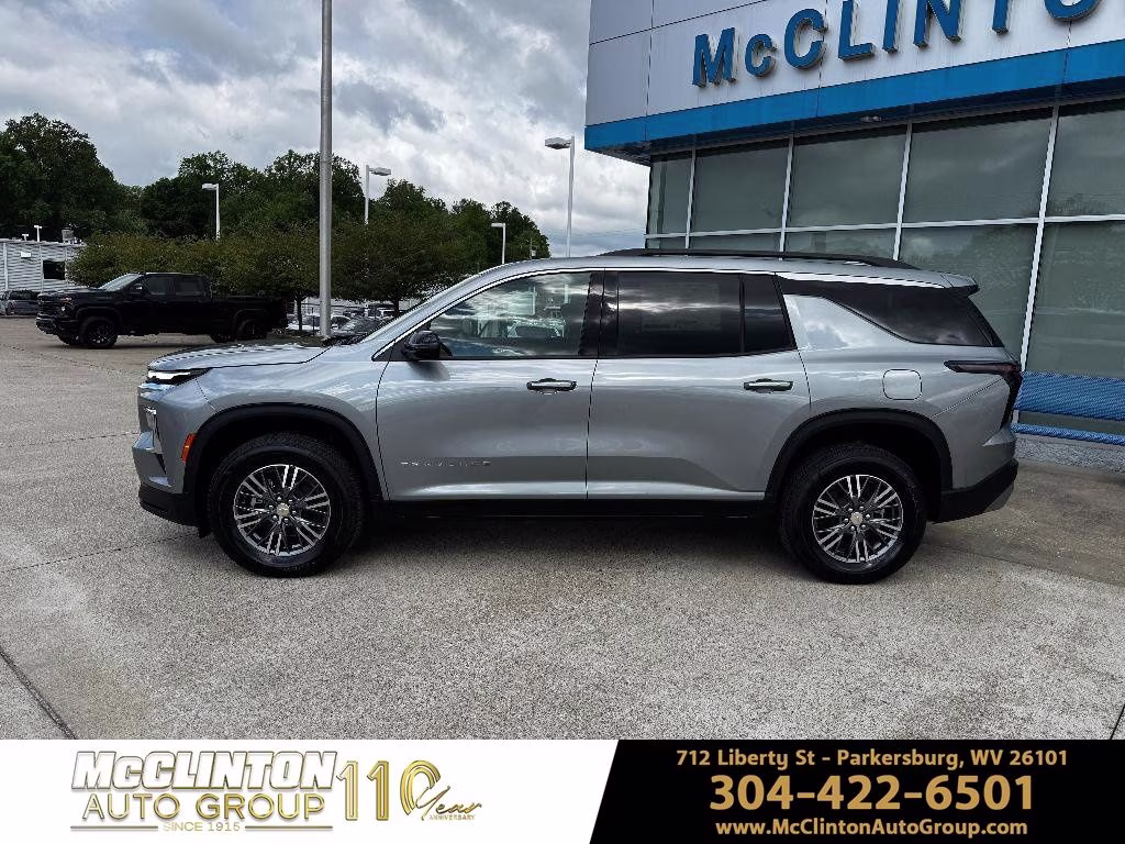 2026 Sterling Gray Metallic Chevrolet Traverse LT FWD SUV