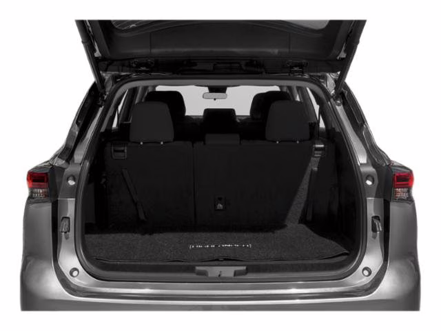 2021 Toyota Highlander LE FWD SUV