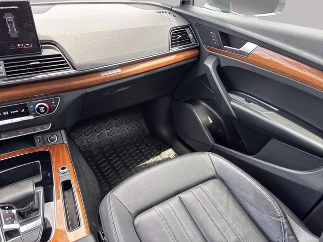 2023 Florett Silver Metallic Audi Q5 45 S line Premium AWD SUV