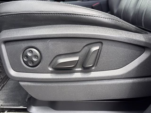 2023 Florett Silver Metallic Audi Q5 45 S line Premium AWD SUV