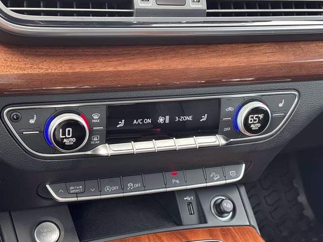2023 Florett Silver Metallic Audi Q5 45 S line Premium AWD SUV