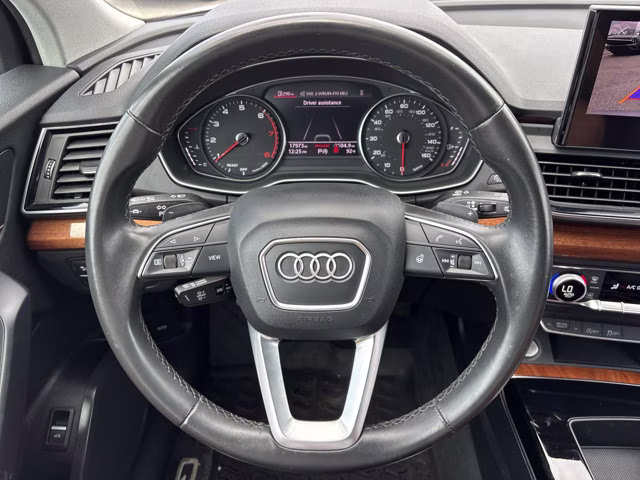 2023 Florett Silver Metallic Audi Q5 45 S line Premium AWD SUV