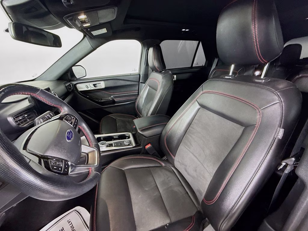 2022 White Metallic Ford Explorer ST-Line 4X4 SUV