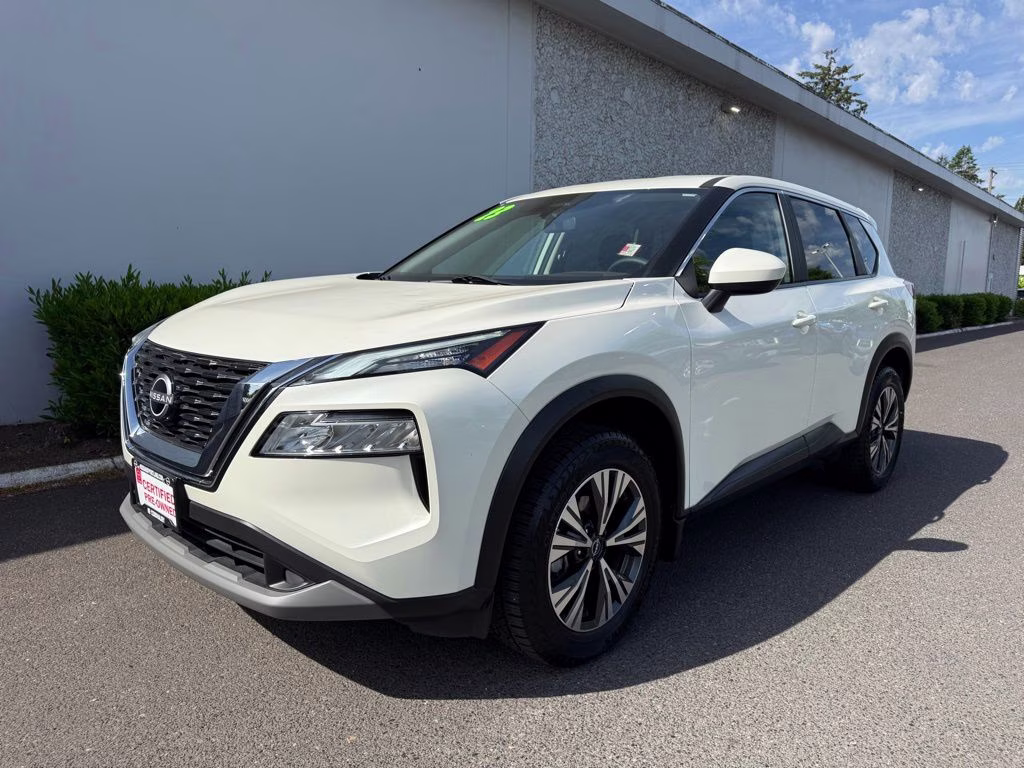 2023 Pearl White Tricoat Nissan Rogue SV AWD SUV