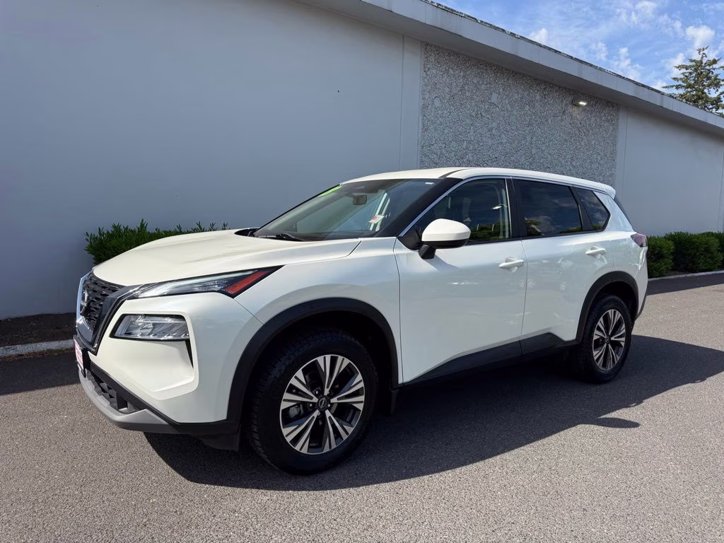 2023 Pearl White Tricoat Nissan Rogue SV AWD SUV