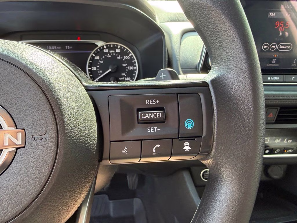 2023 Pearl White Tricoat Nissan Rogue SV AWD SUV