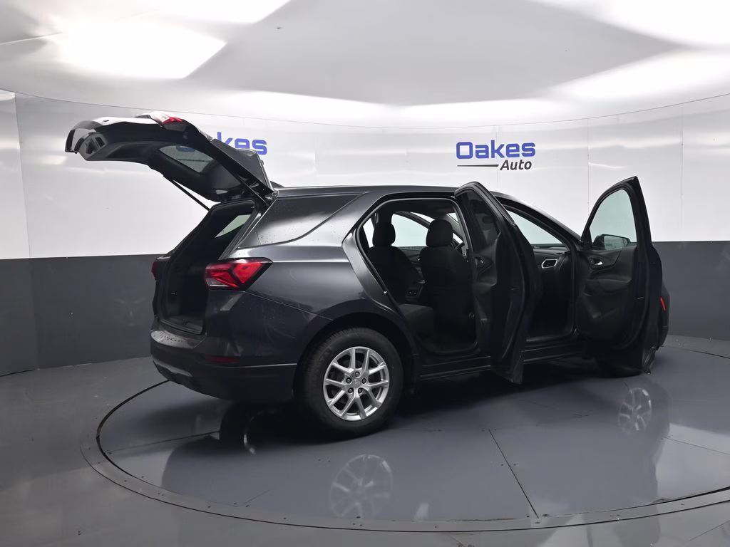 2022 Iron Gray Metallic Chevrolet Equinox LT FWD SUV