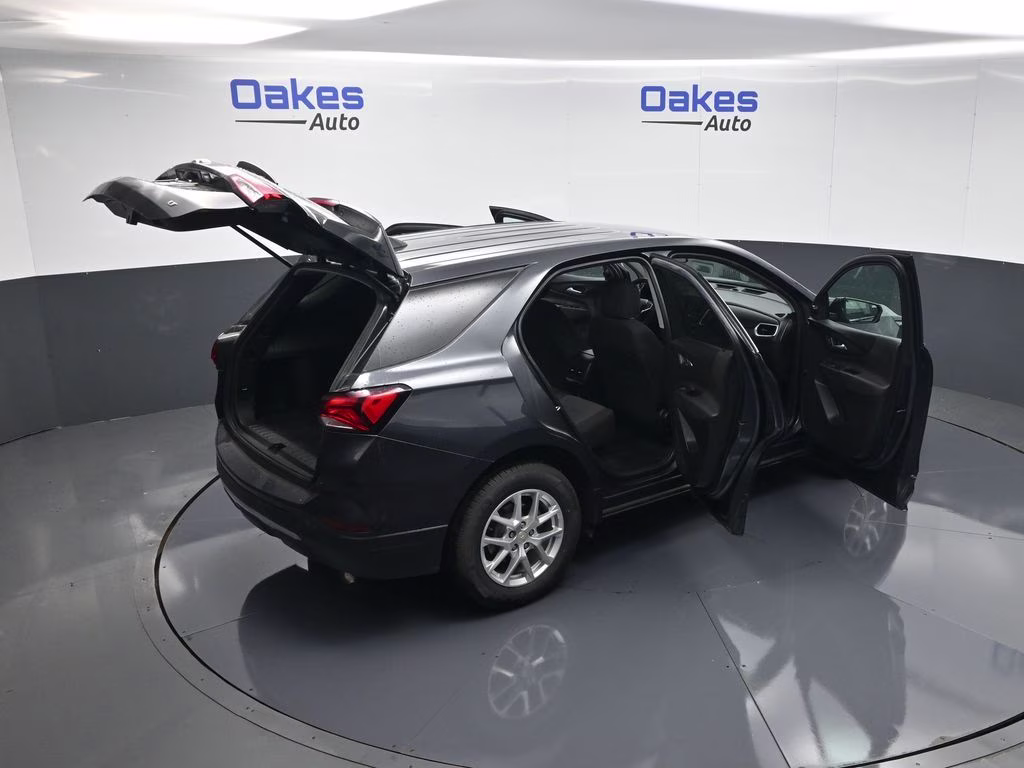 2022 Iron Gray Metallic Chevrolet Equinox LT FWD SUV