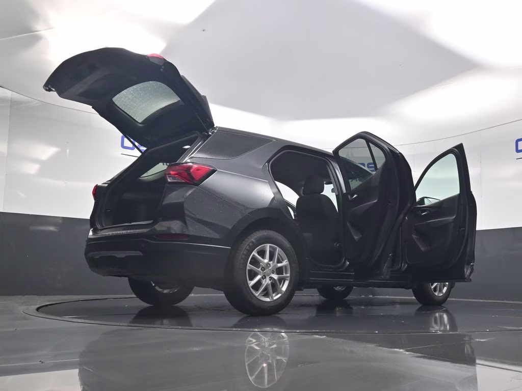 2022 Iron Gray Metallic Chevrolet Equinox LT FWD SUV
