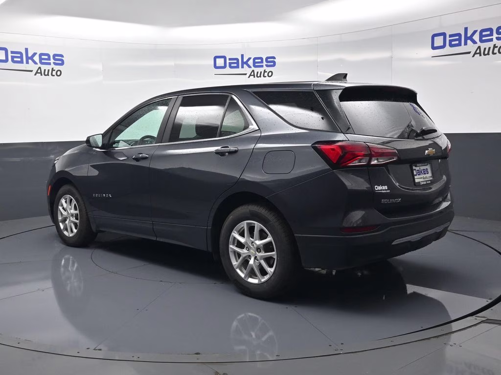 2022 Iron Gray Metallic Chevrolet Equinox LT FWD SUV