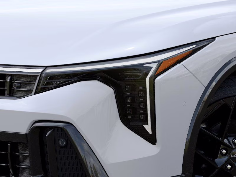 2026 Snow White Pearl Kia K4 GT-Line Turbo FWD Hatchback