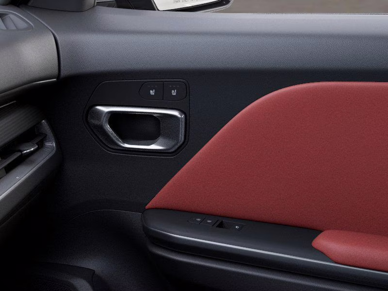 2026 Snow White Pearl Kia K4 GT-Line Turbo FWD Hatchback