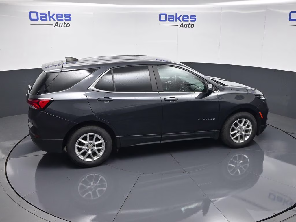 2022 Iron Gray Metallic Chevrolet Equinox LT FWD SUV