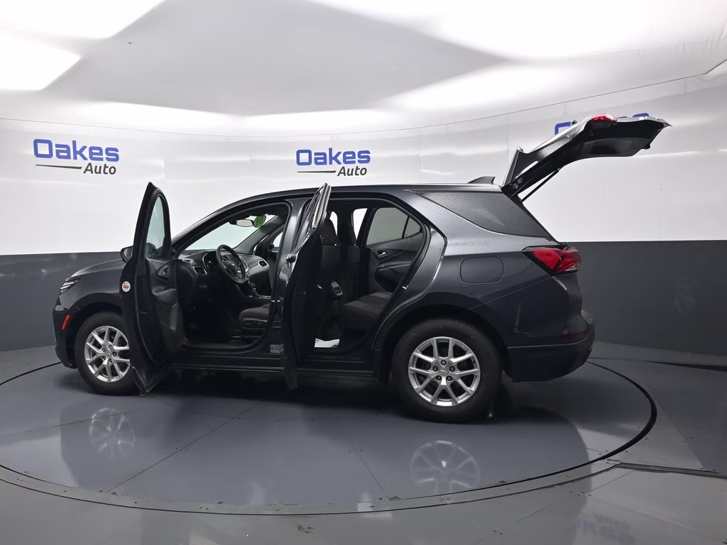 2022 Iron Gray Metallic Chevrolet Equinox LT FWD SUV