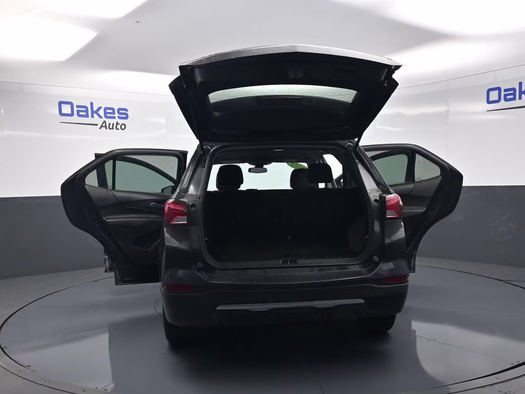 2022 Iron Gray Metallic Chevrolet Equinox LT FWD SUV