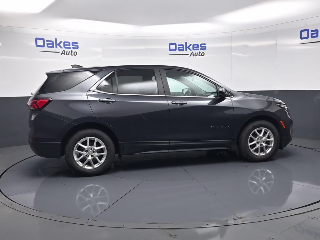 2022 Iron Gray Metallic Chevrolet Equinox LT FWD SUV
