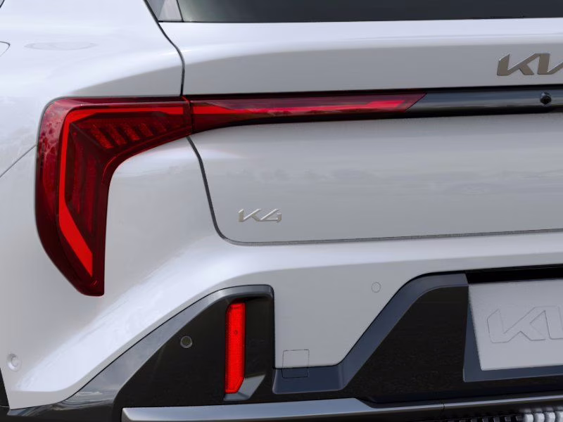 2026 Snow White Pearl Kia K4 GT-Line Turbo FWD Hatchback