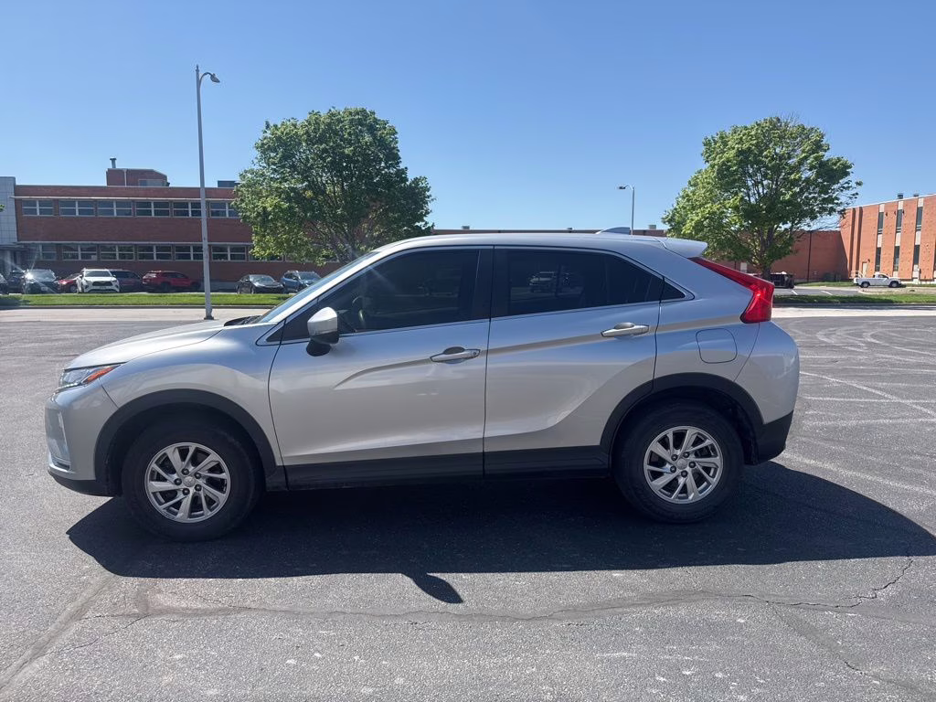 2018 Alloy Silver Metallic Mitsubishi Eclipse Cross ES 4X4 SUV