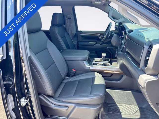 2024 Black Chevrolet Silverado 1500 LT Trail Boss 4X4 Truck