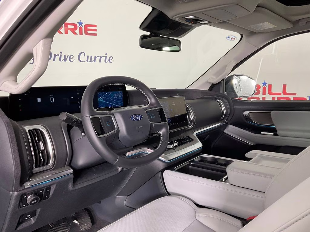 2026 White Ford Expedition Platinum 4X4 SUV
