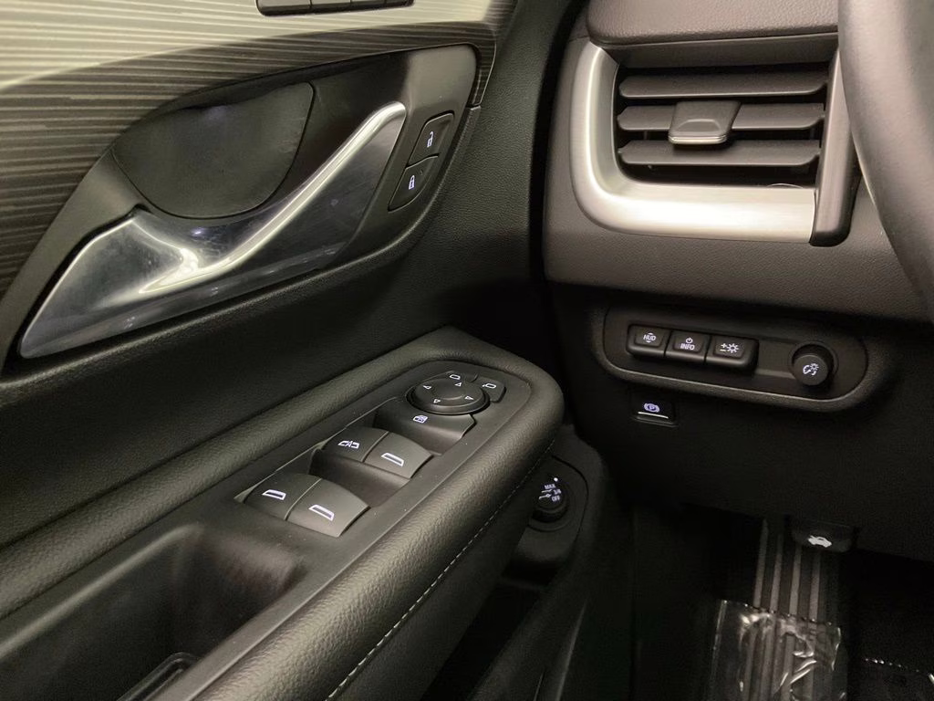 2023 Summit White GMC Terrain SLT FWD SUV